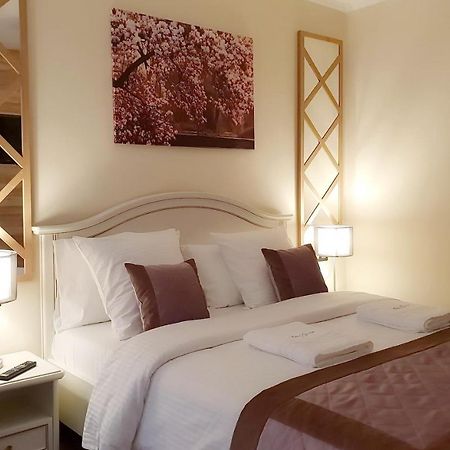 B&B Secret Garden Adults Only Voeren Ngoại thất bức ảnh
