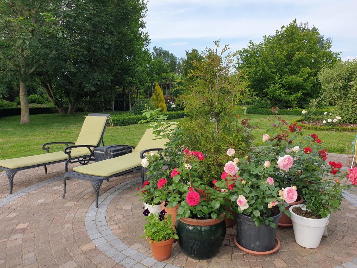 B&B Secret Garden Adults Only Voeren Ngoại thất bức ảnh